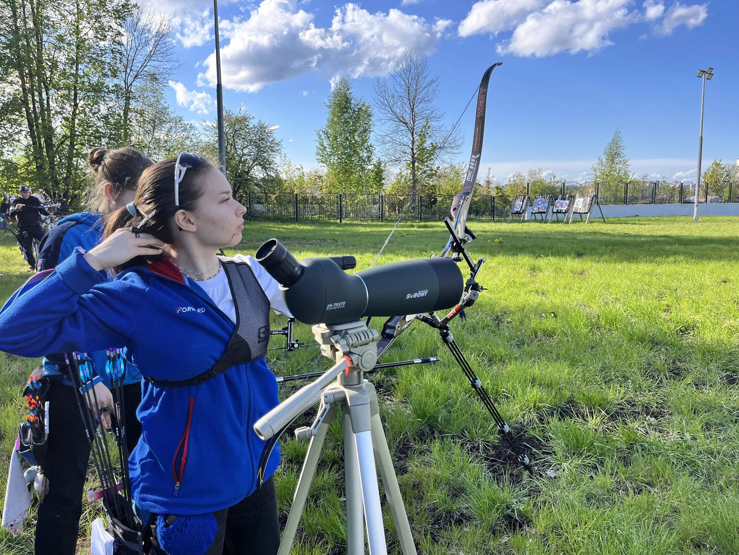 Luneta de espotagem Svbony SV28 com zoom potente de 70mm à prova d'água e tripé