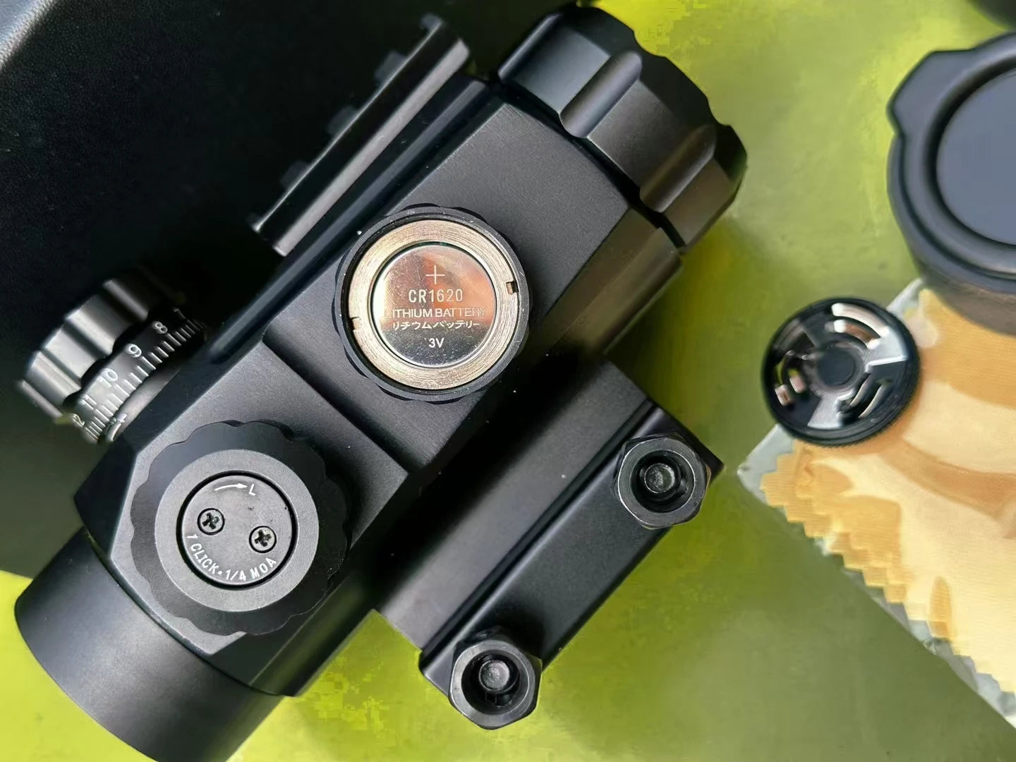 Mira telescópica Spirit Fox metálica 1x35 com ponto vermelho e trilho 20mm