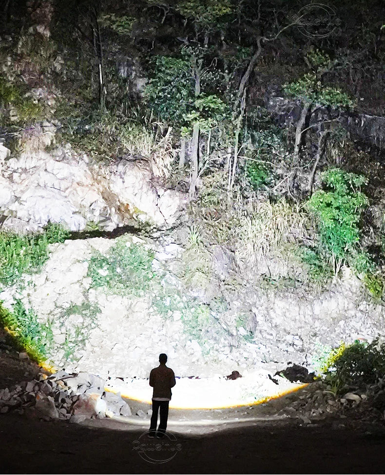 Lanterna tática de LED usb recarregável