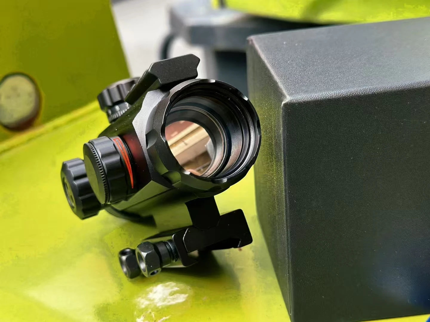 Mira telescópica Spirit Fox metálica 1x35 com ponto vermelho e trilho 20mm